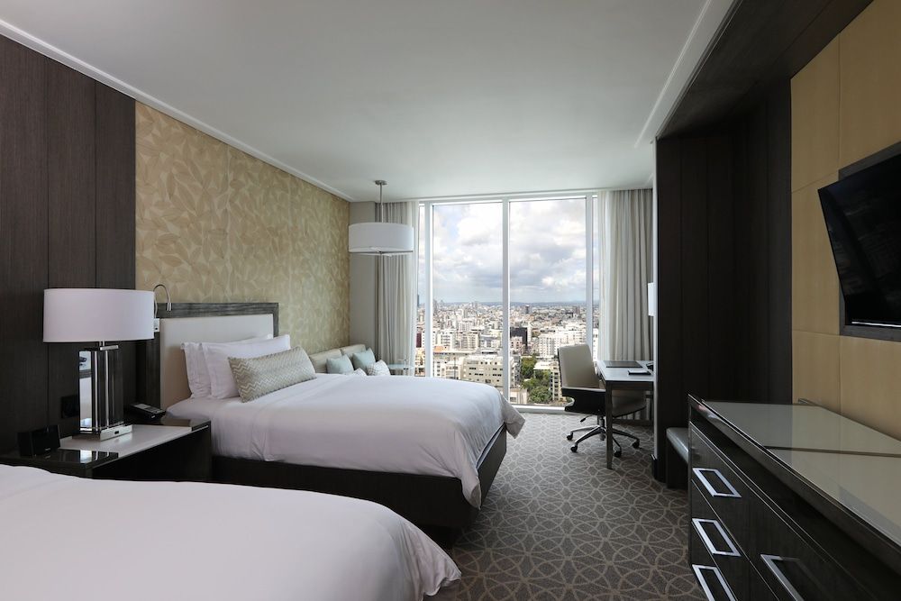 Classic Room, 2 Double Beds, Club Lounge Access (Top Floor, City View)