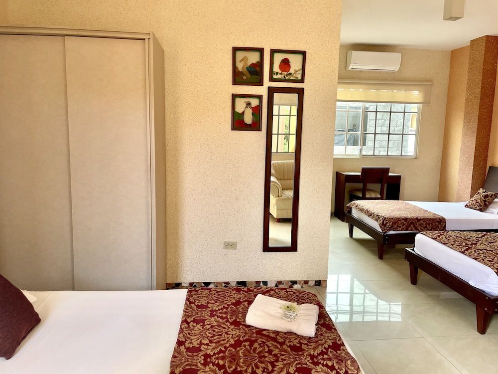 Hotel Katarma Galapagos Standard Triple Room 3
