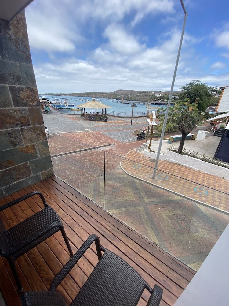 Galapagos Sunset Hotel Comfort Room, Ocean View 7