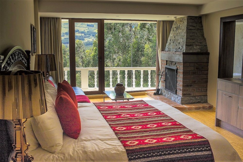 Medina del Lago Junior Suite 6