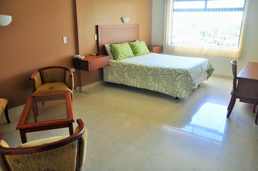 Gran Hotel De Lago El Coca Junior Suite 2