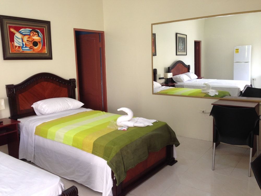 Twin Room, 1 Bedroom, Private Bathroom, Ground Floor
