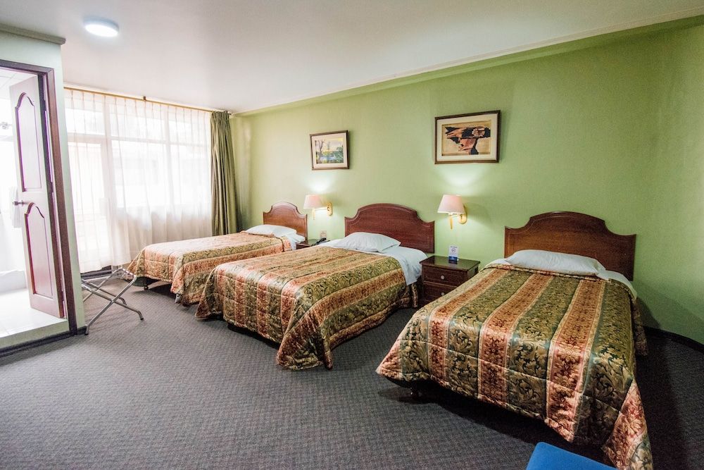 Grand Hotel Loja Triple Room 3