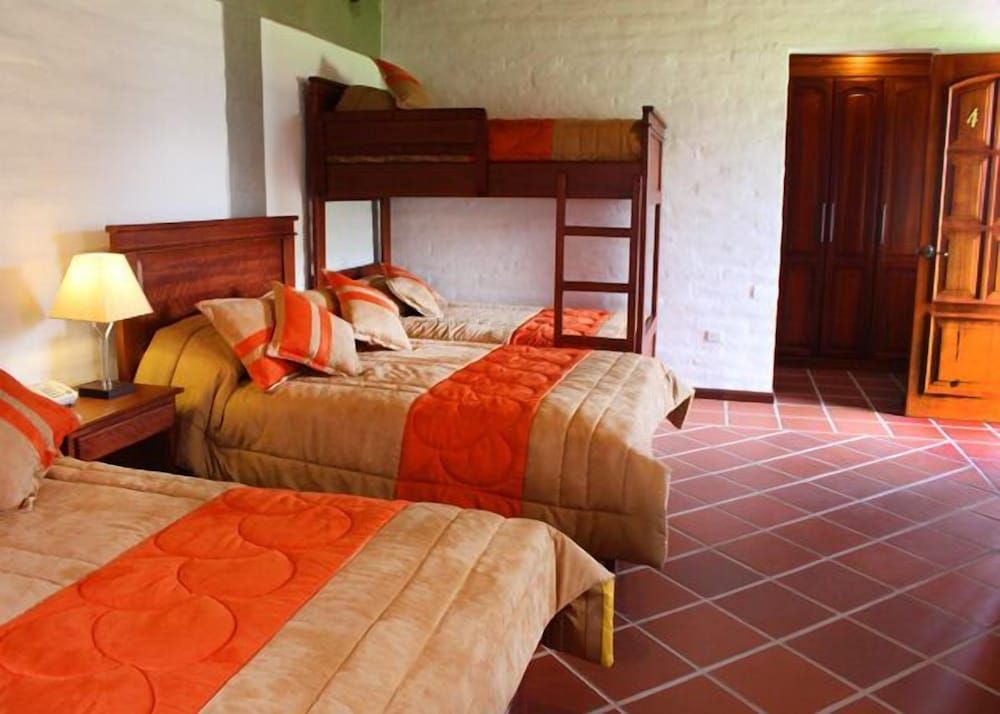 Hosteria Quinta San Clemente Family Double Room Single Use, 1 Bedroom 2