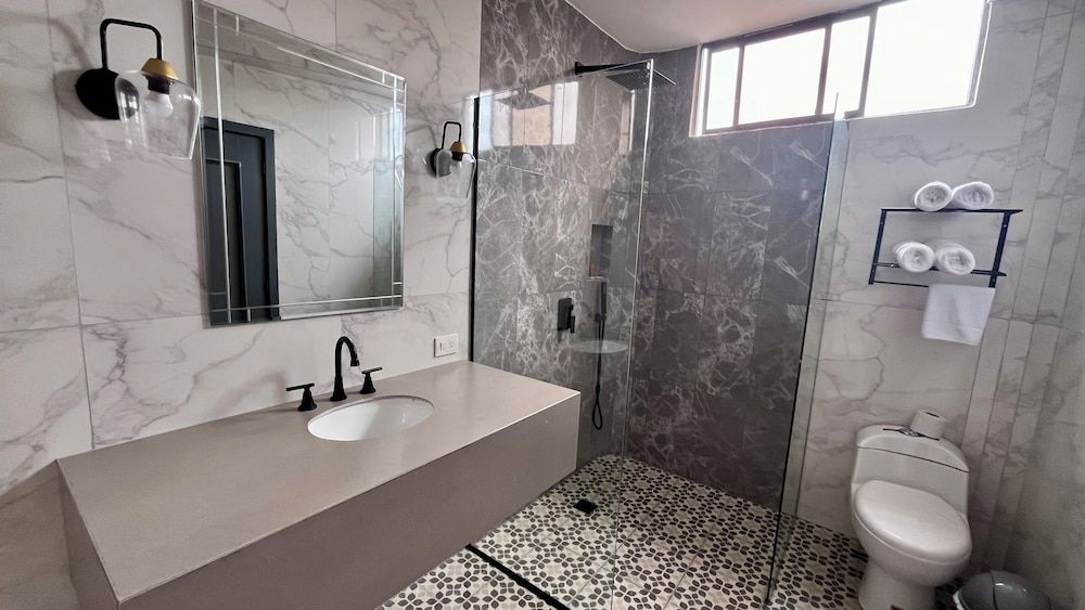 Hotel Varadero Internacional Suite, Jetted Tub 7