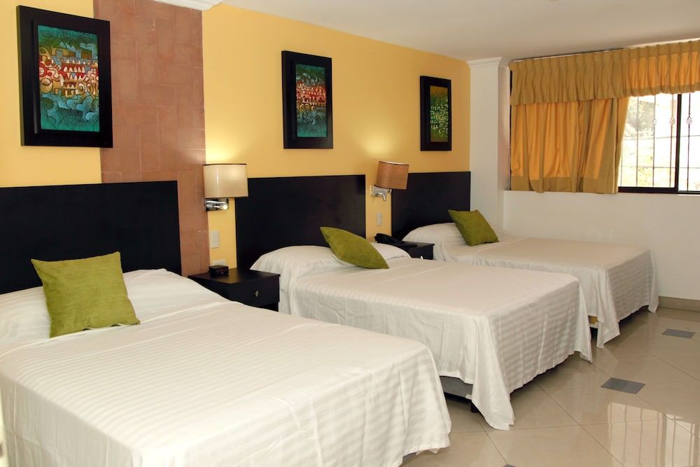 Room - 1 Twin, City View