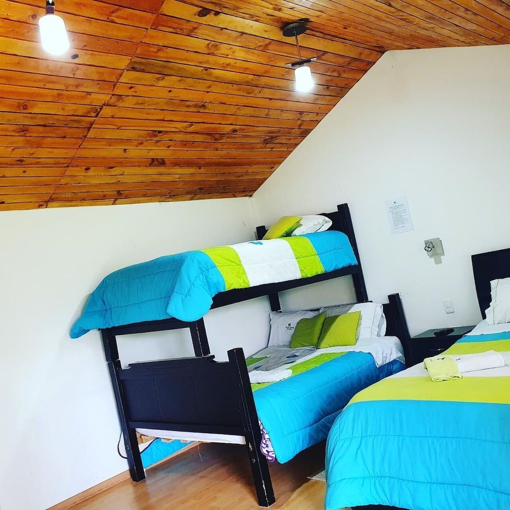 Hosteria Airport Garden Standard Triple Room 4