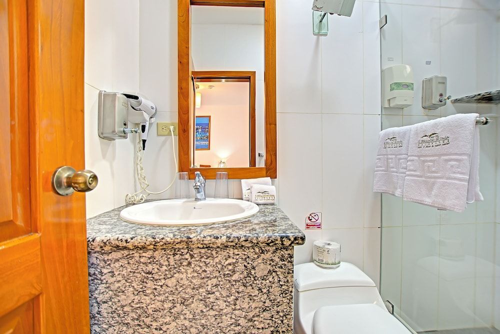 Hotel el descanso del Guia Superior Quadruple Room, 2 Bedrooms 7