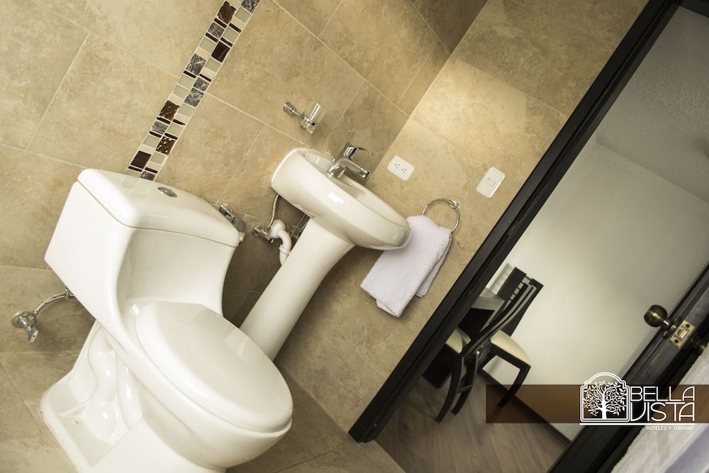 Hotel Bellavista Quito Triple Room 7