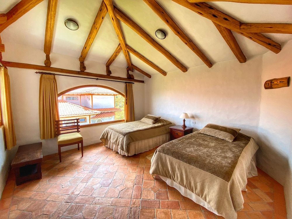 Hacienda Los Mortiños Standard Triple Room 2