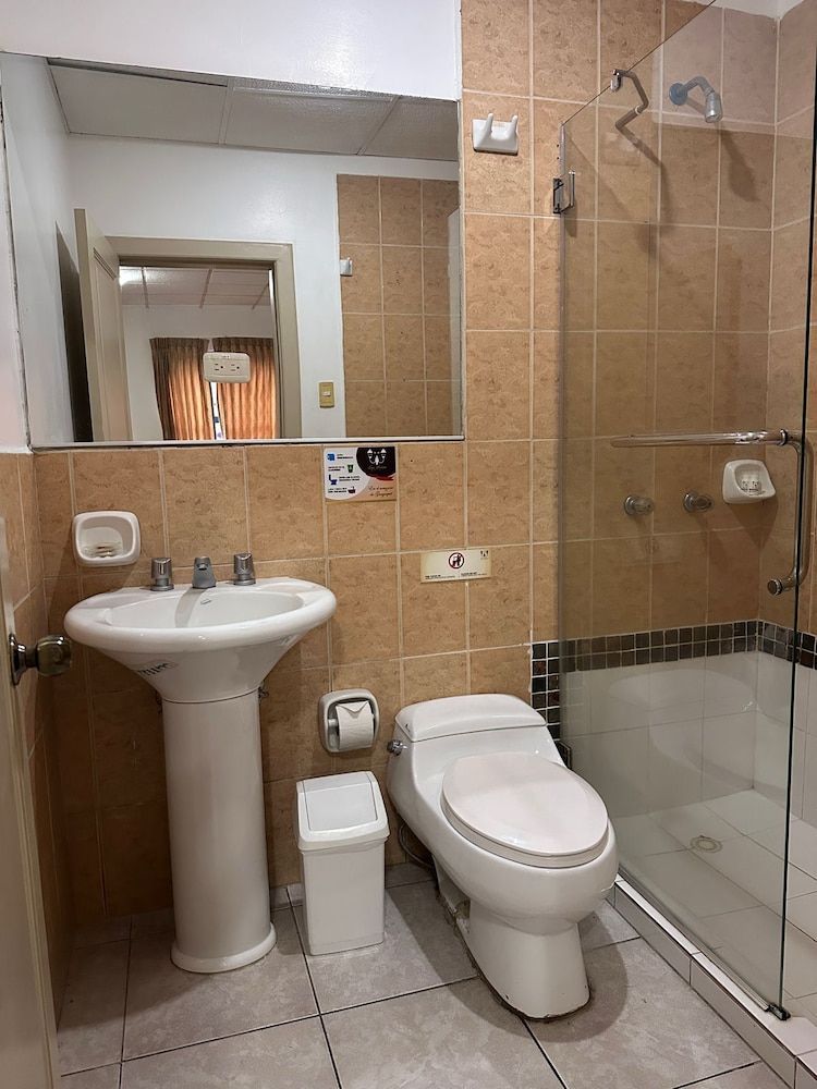 Hotel Las Peñas Double Room 6