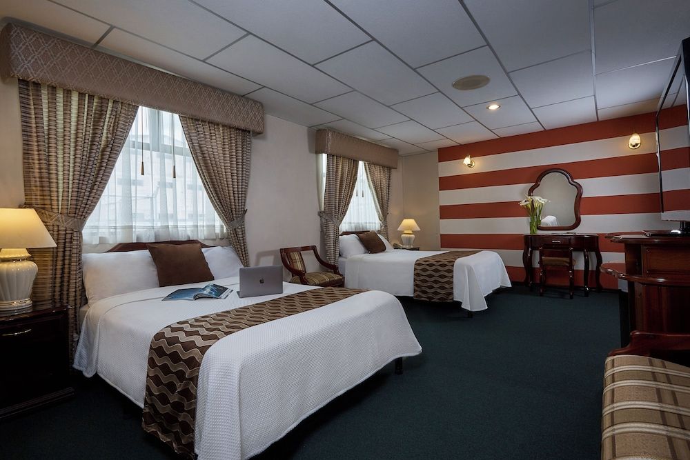 Hotel Podocarpus Double Room, 2 Double Beds 3