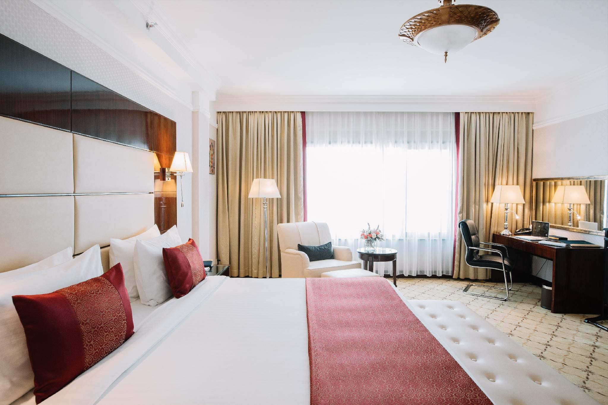 Golden Tulip Addis Ababa Deluxe Room - 1 King Bed 37SQM