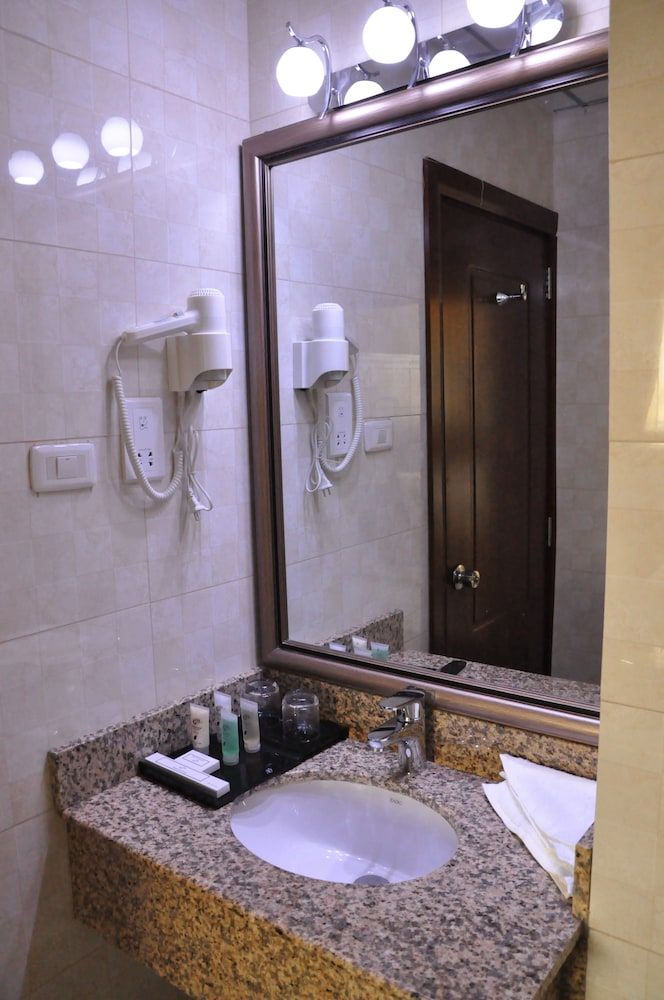 Addissinia Hotel Standard Double Room 5