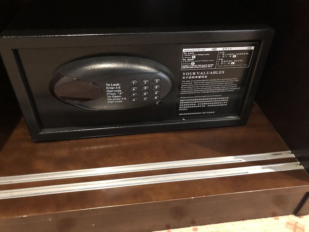 Berlottue Hotel Twin Room 3