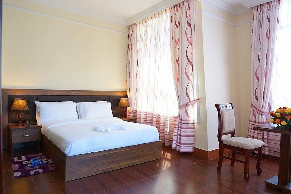 undefined Gentle Hotel 3