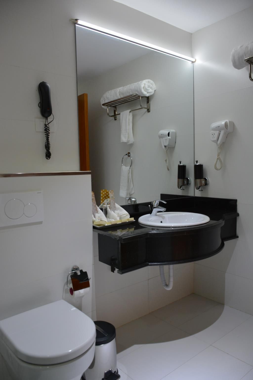 Azzeman Hotel Twin Room 20
