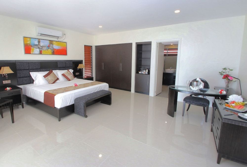 Nila Beach Resort Fiji Garden View King Bed 3