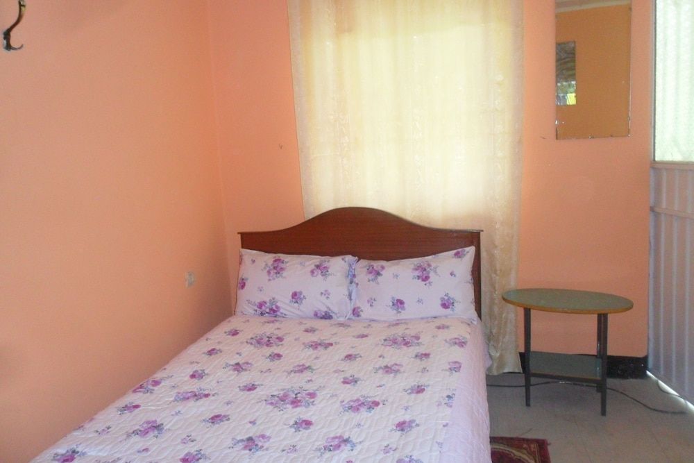 undefined Libanos Pension 4