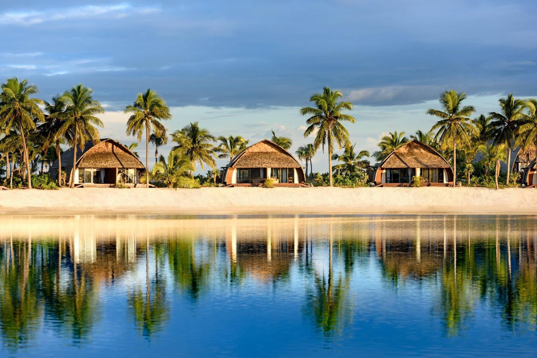 Lagoon Bure King, Larger Villa, 1 King, Lagoon View, Lagoon View, Lagoon Bure King, Balcony