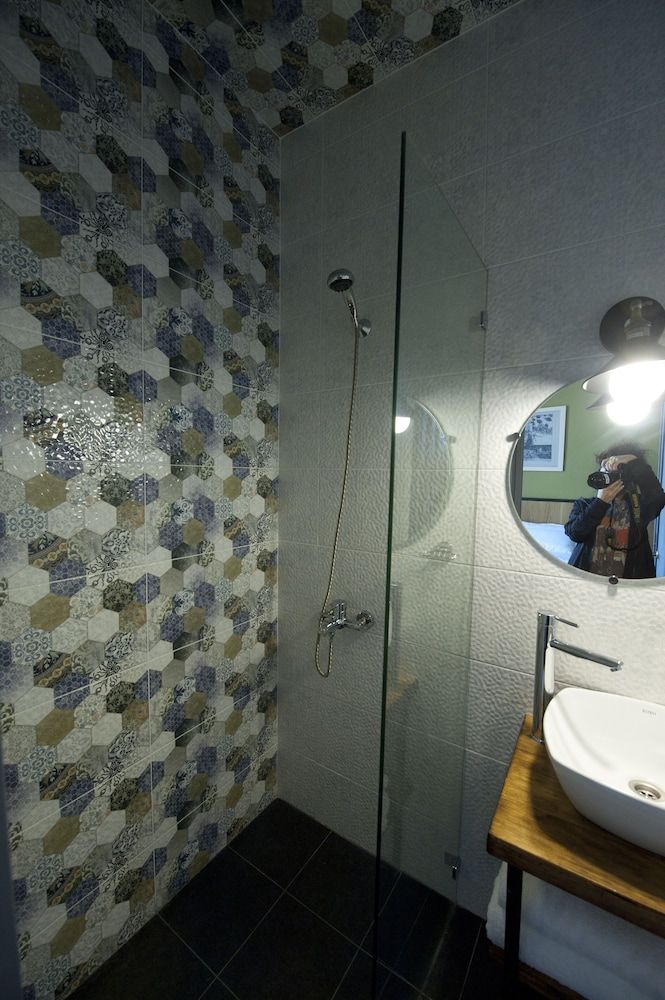 Hotel 27 Double Room 3