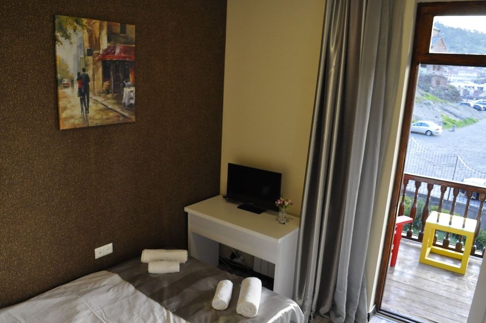 undefined Tiflis Metekhi Hotel 5