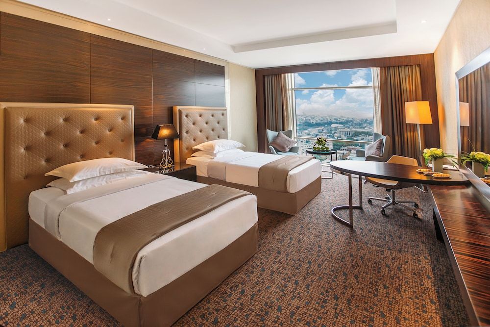 The Biltmore Hotel Tbilisi Deluxe Twin Room, 2 Twin Beds