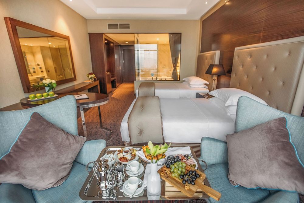 The Biltmore Hotel Tbilisi Deluxe Twin Room, 2 Twin Beds 5