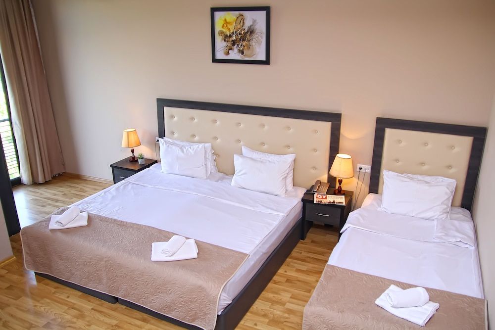 undefined Hotel Rogalux 3