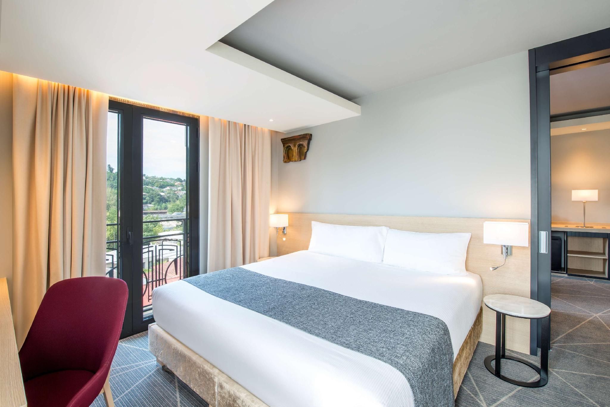 Best Western Kutaisi Suite - 1 King Bed, Nonsmoking, Deluxe Room