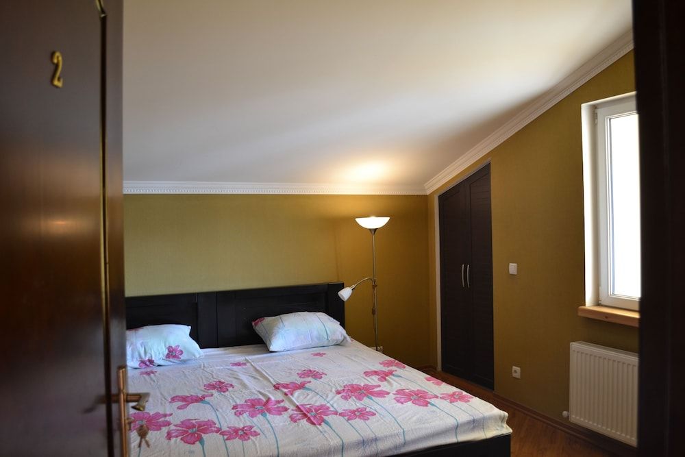 Hotel Isaka Standard Double or Twin Room 3