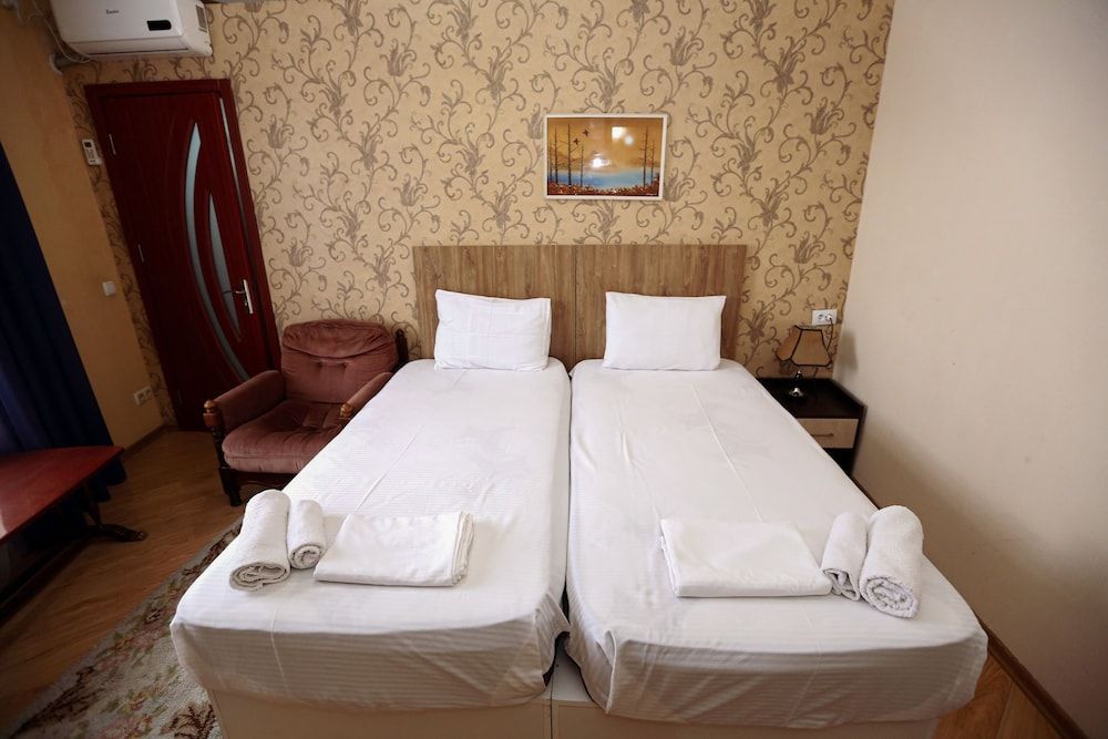 Hotel Isaka Standard Double or Twin Room 14
