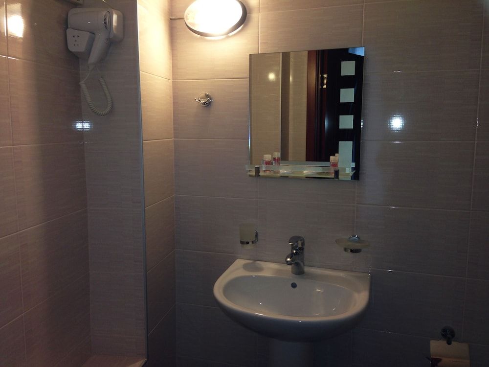 Hotel Isaka Standard Double or Twin Room 21