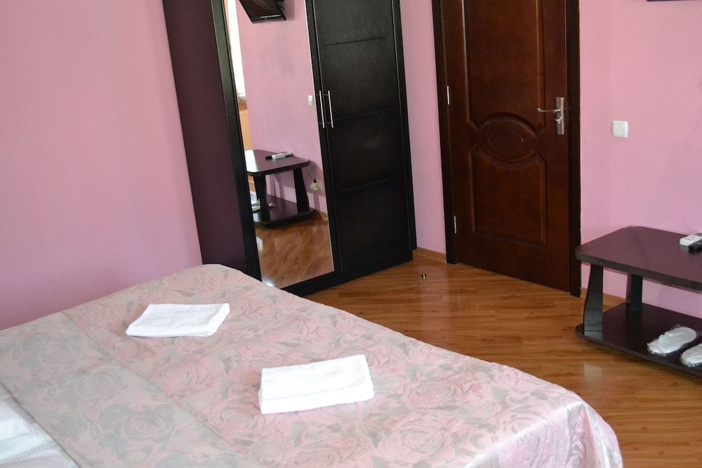 undefined Hotel Isaka 4