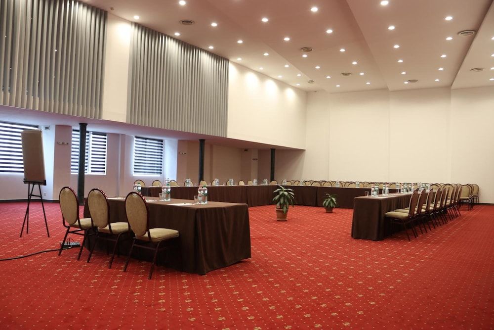 undefined D'Plaza Hotel 6