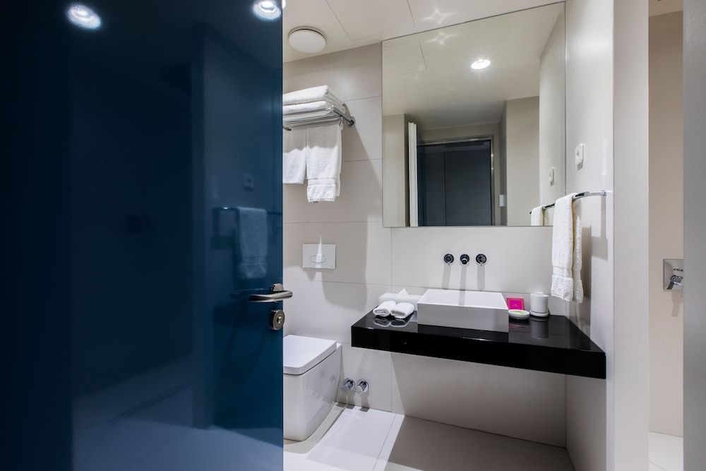 The Grove Design Hotel Superior Double Room (Blau ) 7