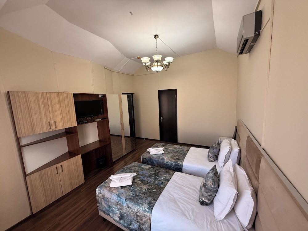 Liva Hotel Standard Twin Room 5