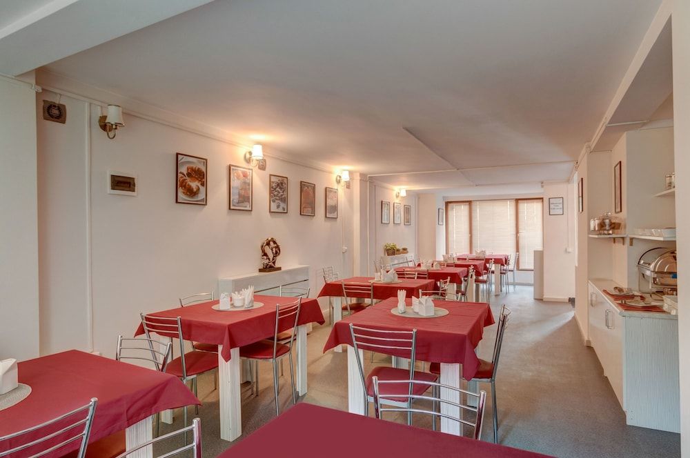 undefined Liva Hotel 9