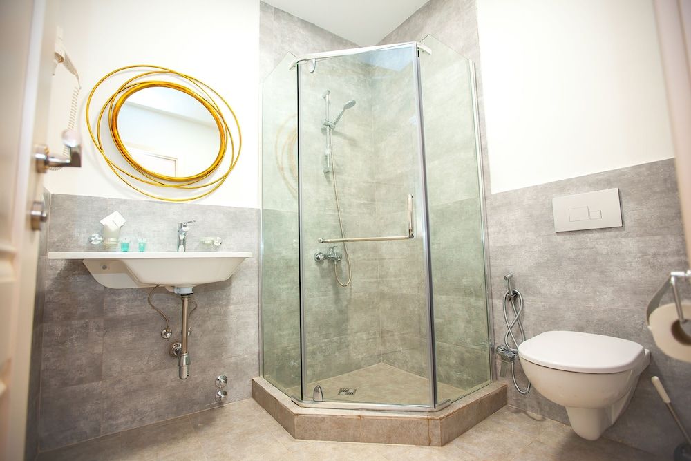 Hotel Rustaveli Standard Double Room 8