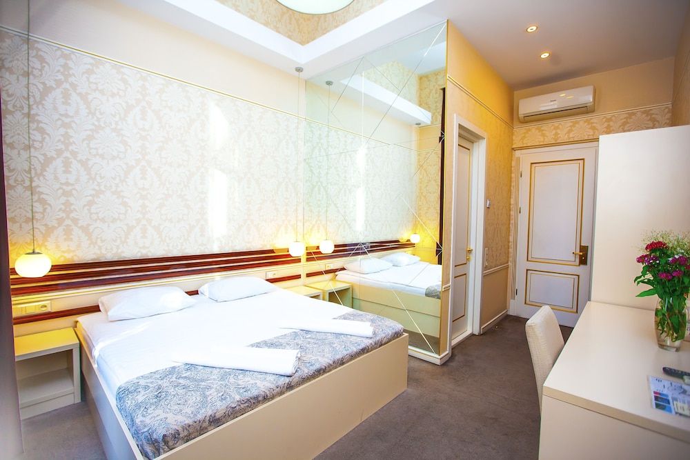 Hotel Rustaveli Standard Double Room