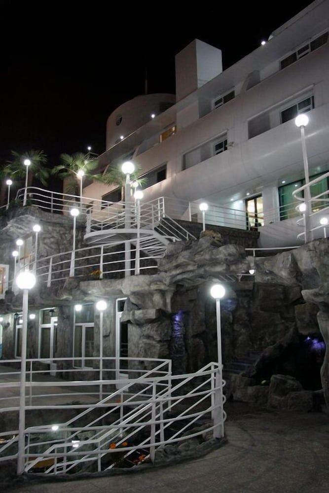 undefined Cruise Hotel 4