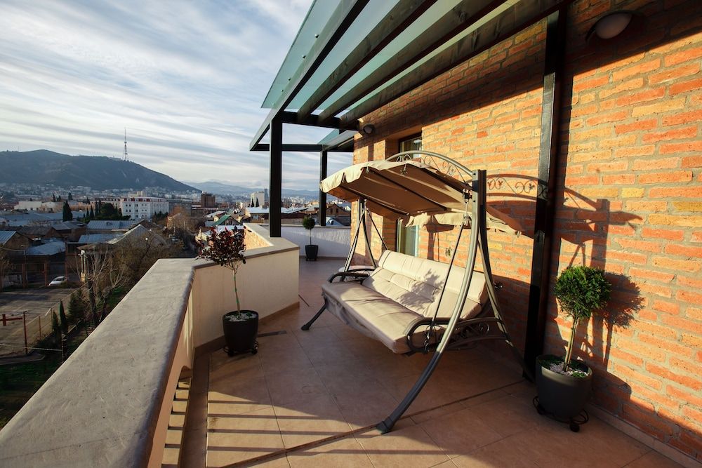 undefined Laerton Hotel Tbilisi 8