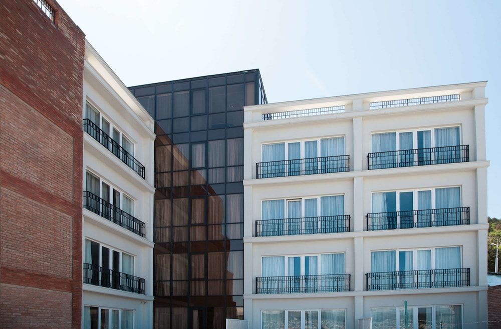 undefined The Terrace Boutique Hotel 2
