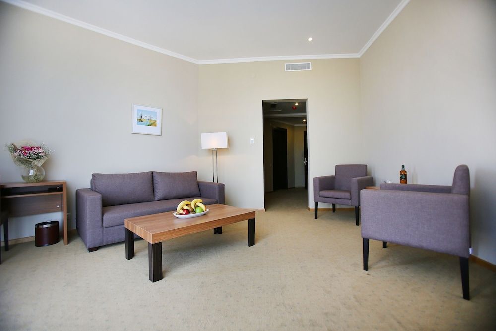 Tskaltubo Plaza Suite 5