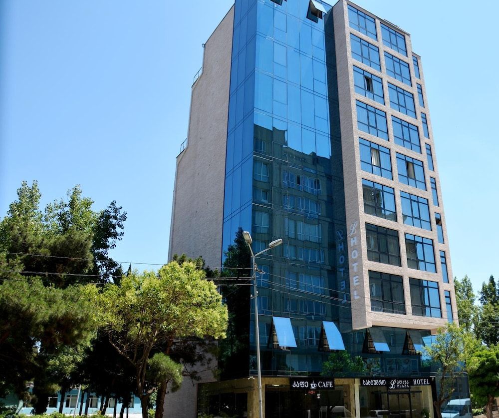 undefined L Plaza Hotel 7