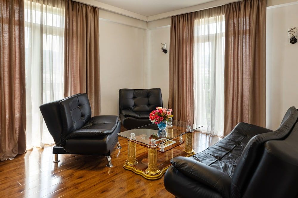 undefined Hotel Grand Palace Tbilisi 4