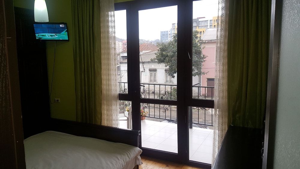 undefined Hotel Leon 9