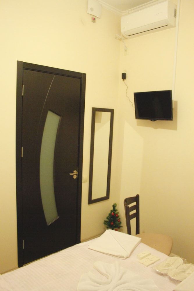 Rustaveli 36 Hotel Economy Double Room 19