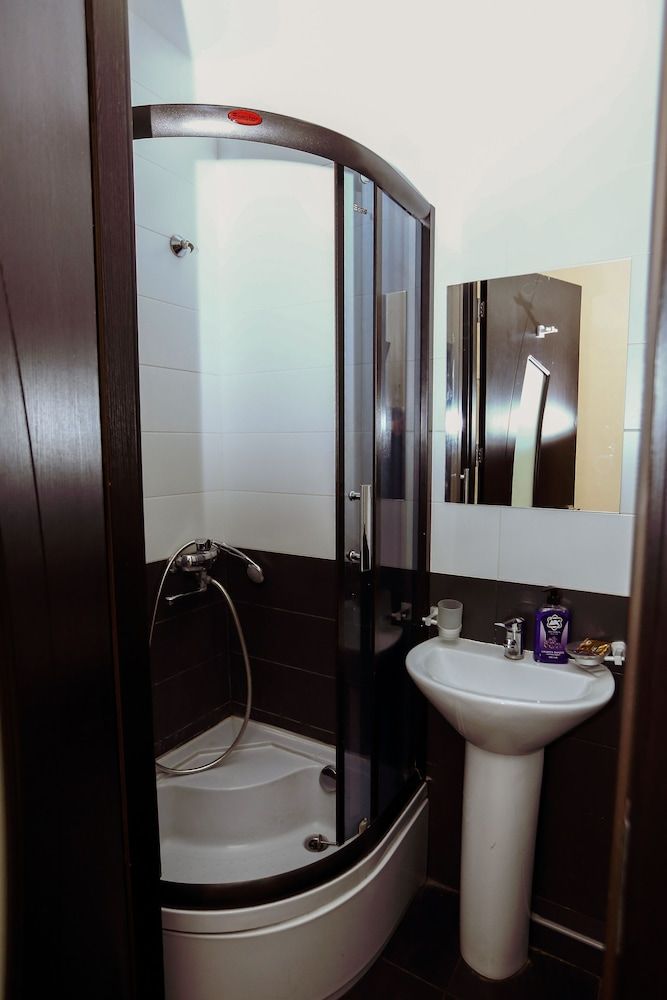 Rustaveli 36 Hotel Economy Double Room 16