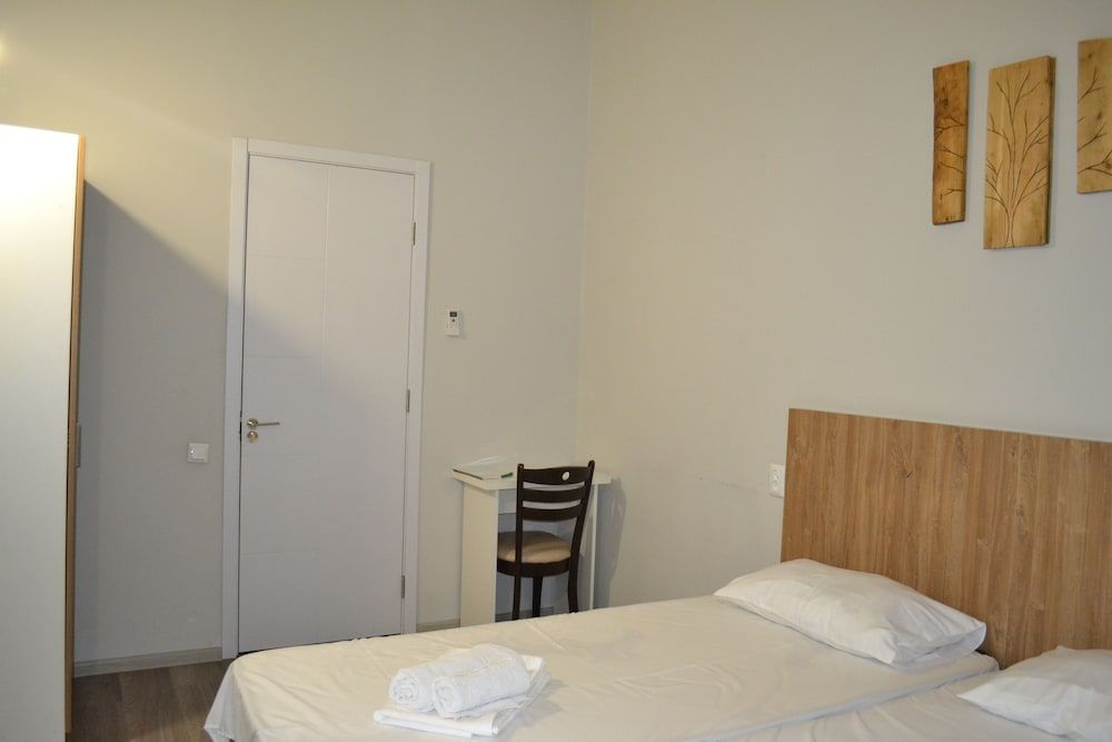 Rustaveli 36 Hotel Standard Double Room 8